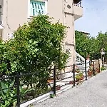 Apartament Paraskevi *